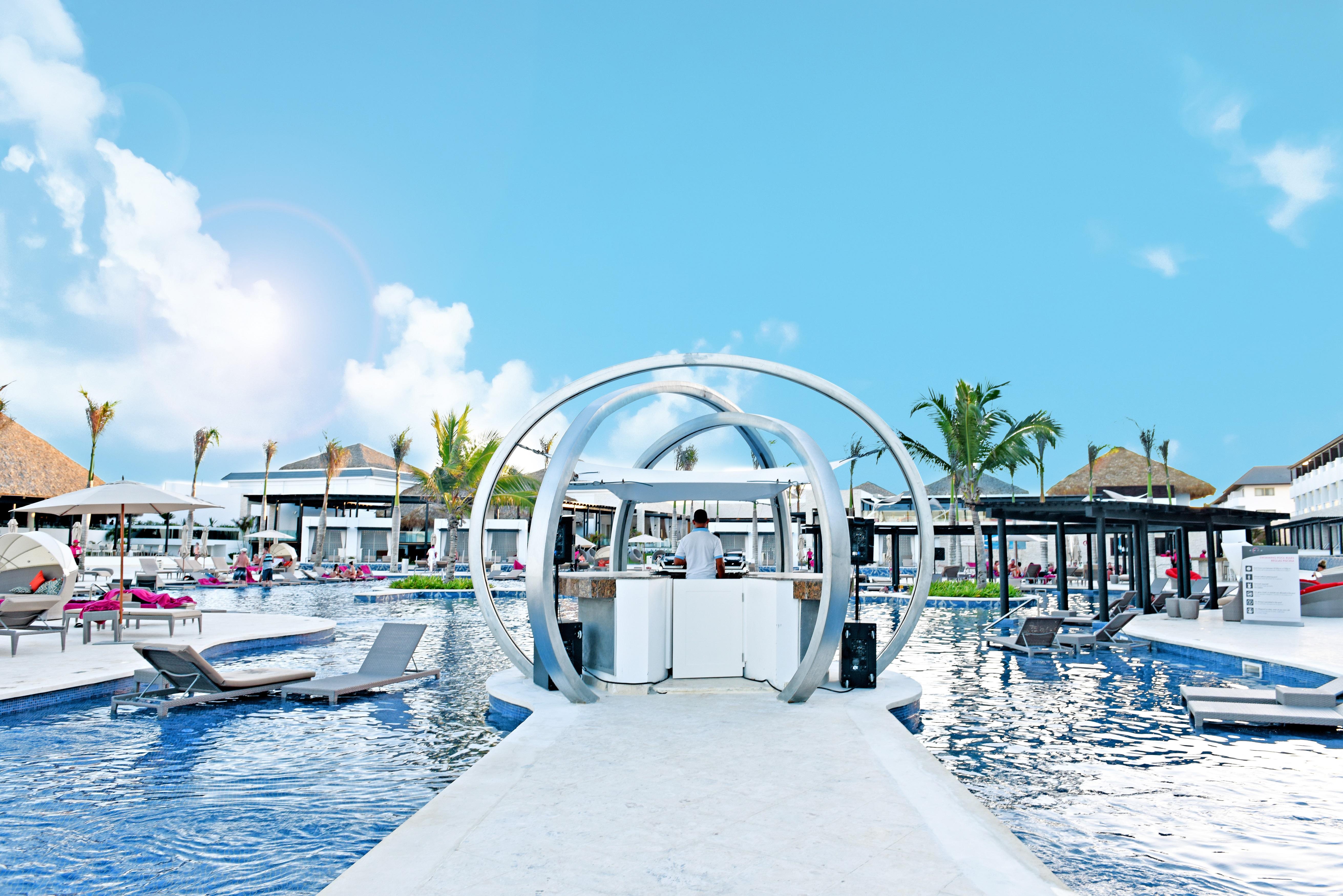 Royalton Chic Punta Cana, An Autograph Collection All-Inclusive Resort & Casino, Adults Only Экстерьер фото